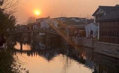 国产丰满人妻一区二区电影